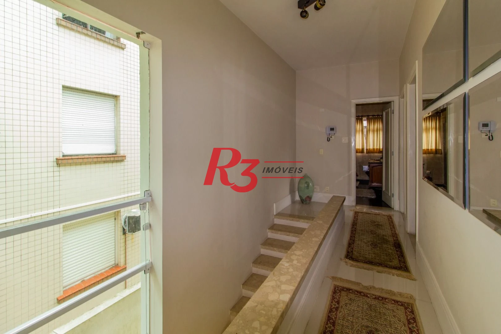 Sobrado para alugar, 320 m² por R$ 16.902,00/mês - Gonzaga - Santos/SP
