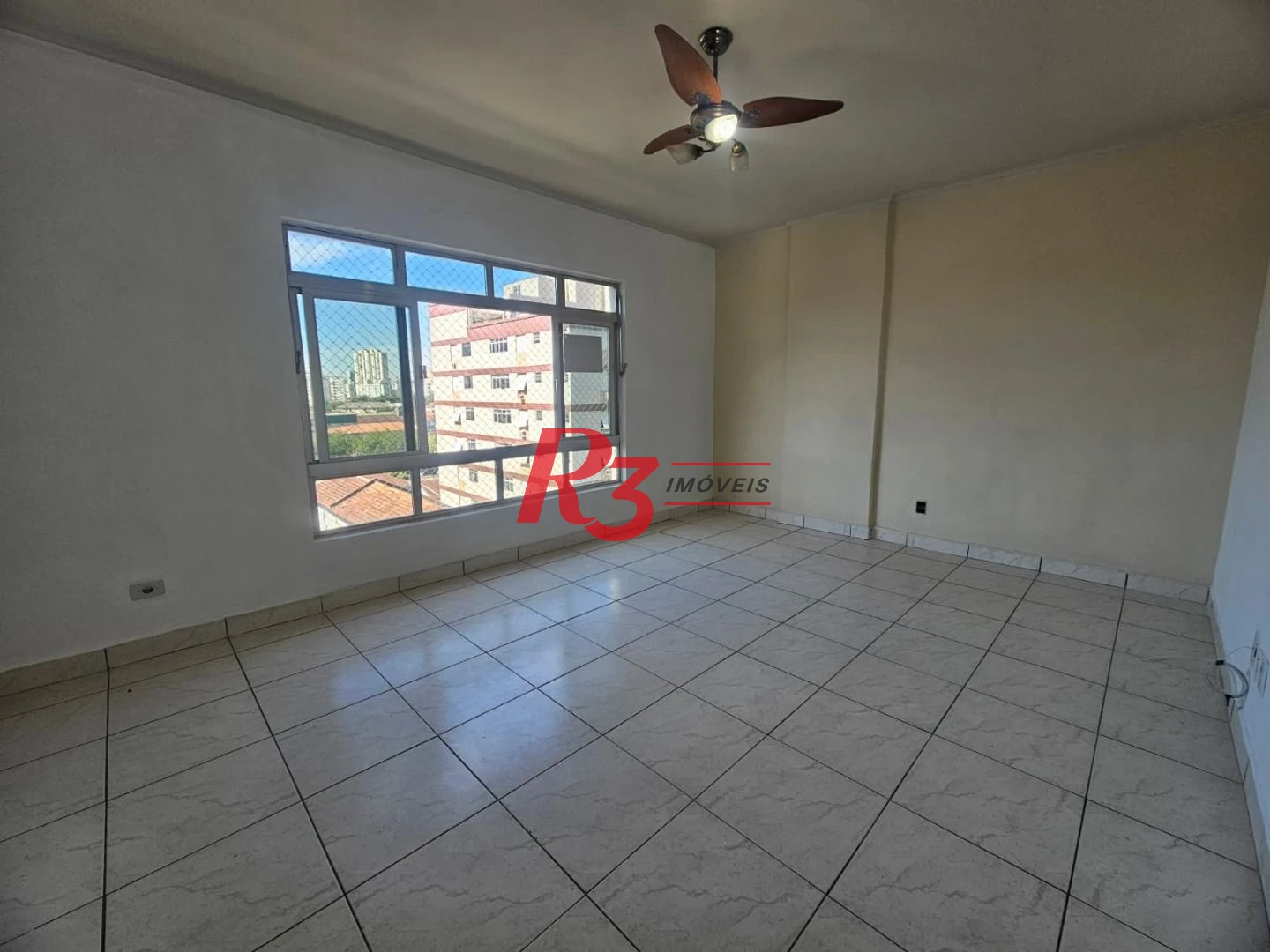 Apartamento á venda Frente 2 dormitórios  2 salas Dependência Completa 1 Vg  Marapé