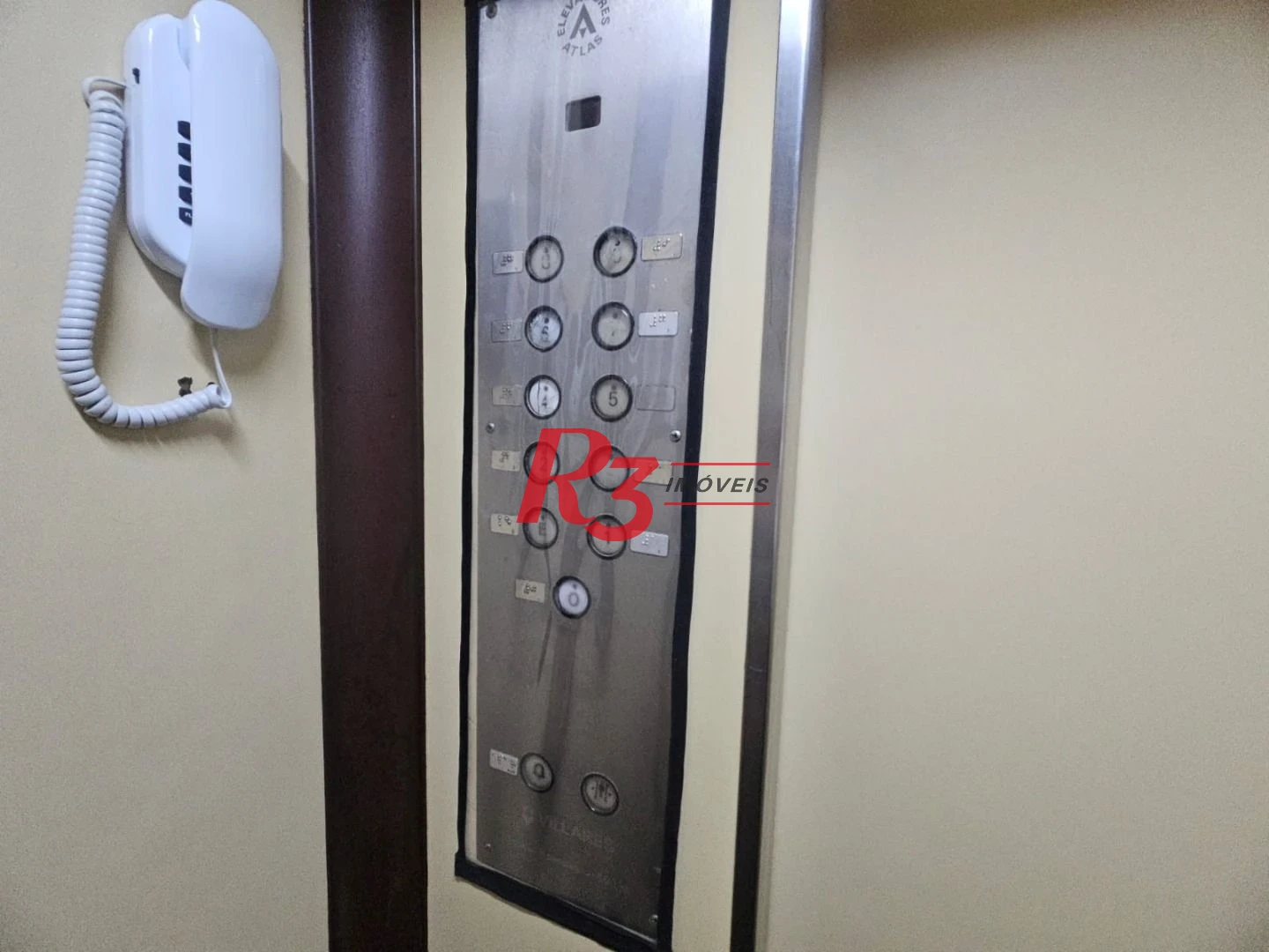 Apartamento á venda Frente 2 dormitórios  2 salas Dependência Completa 1 Vg  Marapé