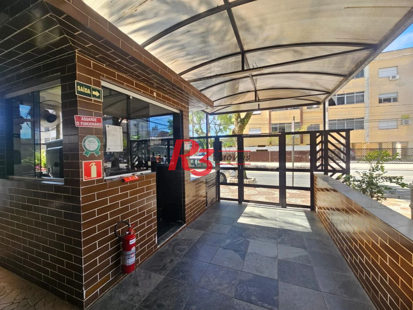 Apartamento á venda Frente 2 dormitórios  2 salas Dependência Completa 1 Vg  Marapé