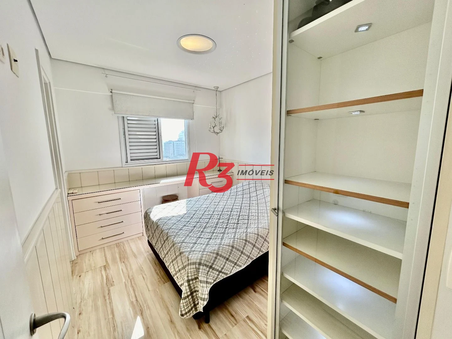 Apartamento com 3 dormitórios à venda, 148 m² por R$ 2.390.000,00 - Boqueirão - Santos/SP