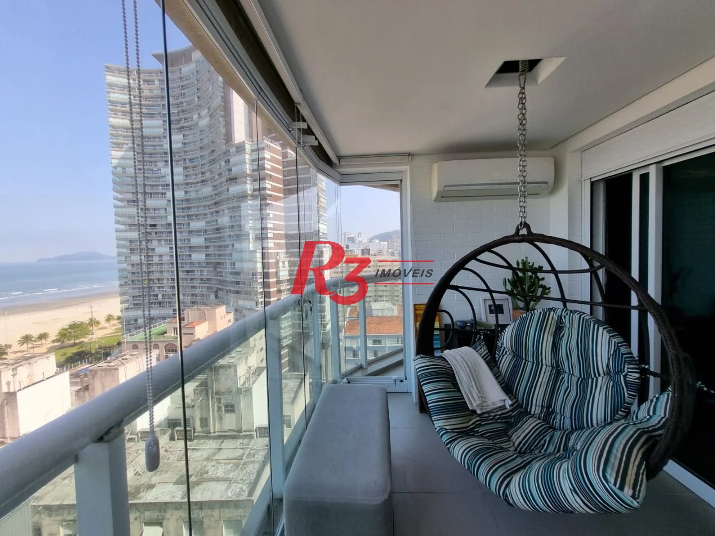 Porteira fechada! Excelente apto. no requisitado Estanconfor de 2 dorms, 68 m², à venda , com linda vista mar!! Oportunidade única!