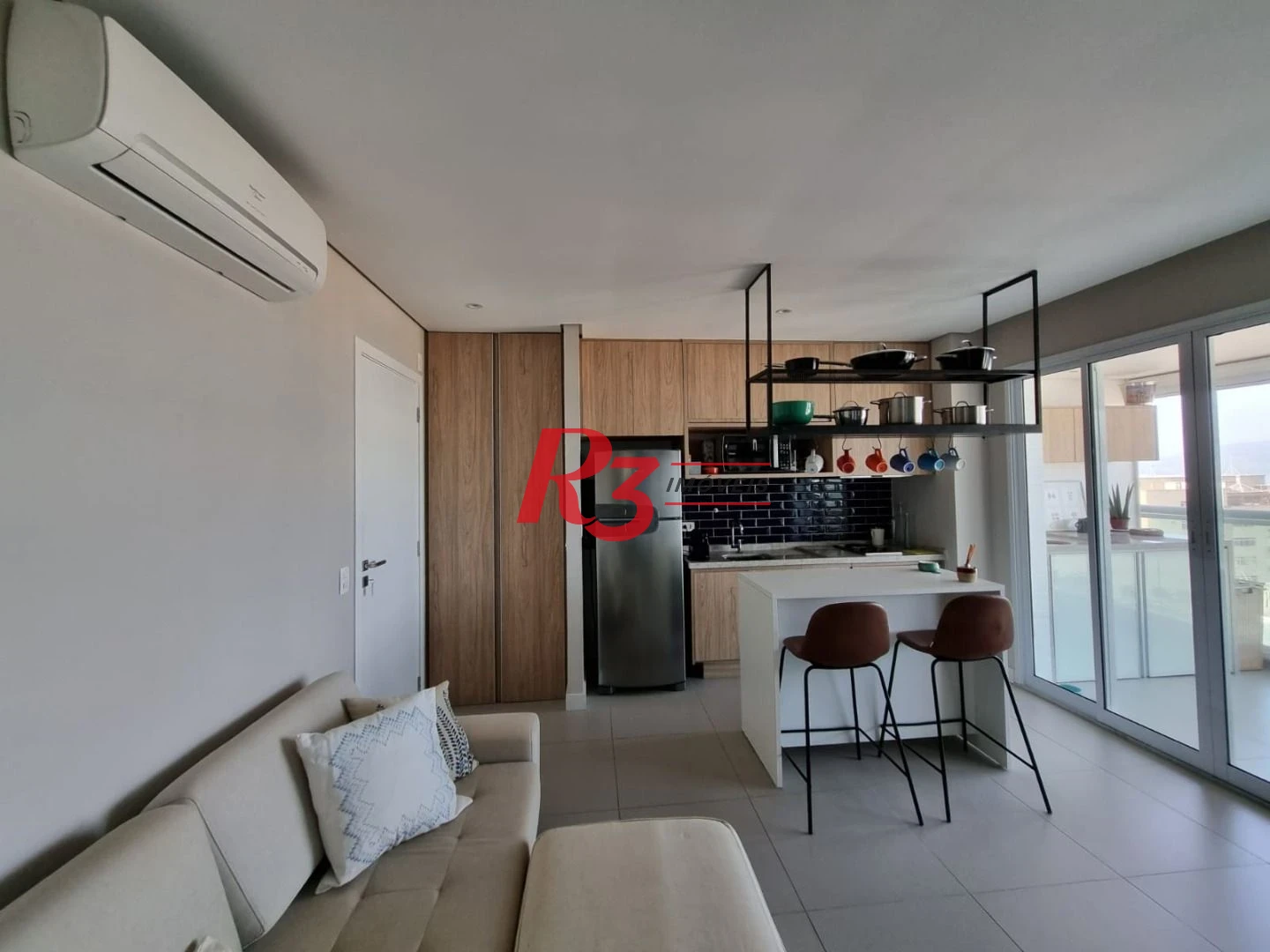 Porteira fechada! Excelente apto. no requisitado Estanconfor de 2 dorms, 68 m², à venda , com linda vista mar!! Oportunidade única!