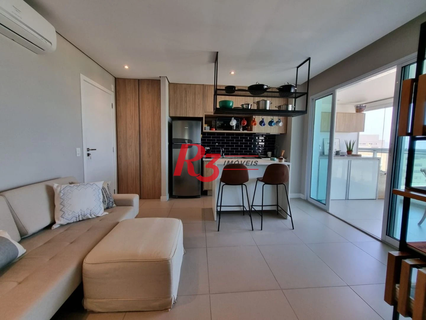 Porteira fechada! Excelente apto. no requisitado Estanconfor de 2 dorms, 68 m², à venda , com linda vista mar!! Oportunidade única!
