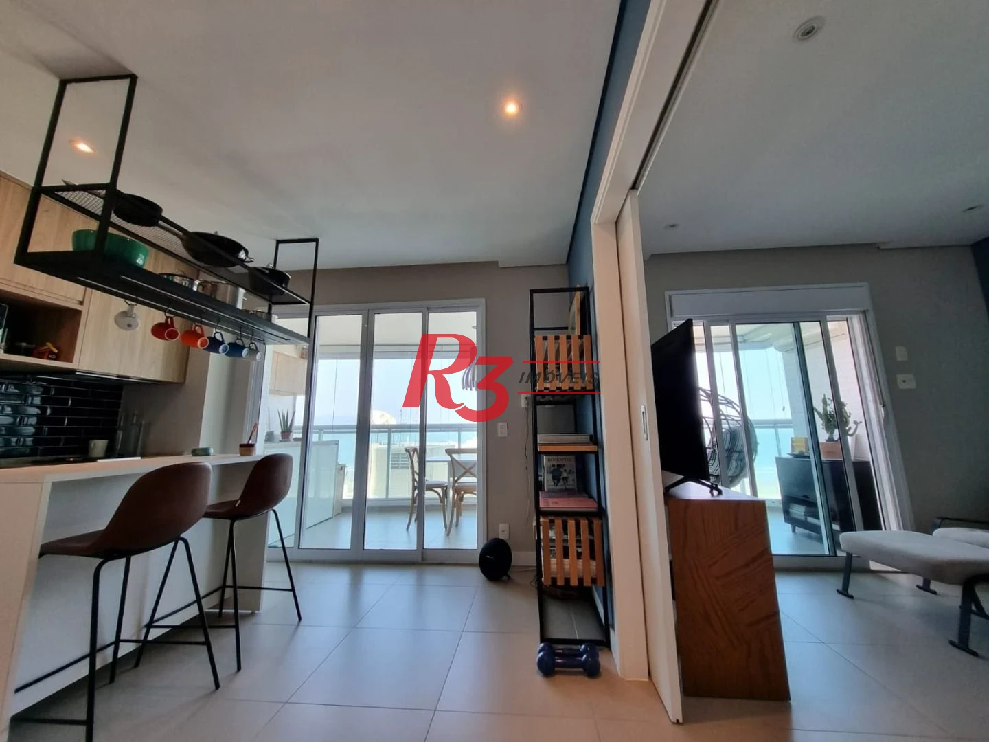 Porteira fechada! Excelente apto. no requisitado Estanconfor de 2 dorms, 68 m², à venda , com linda vista mar!! Oportunidade única!