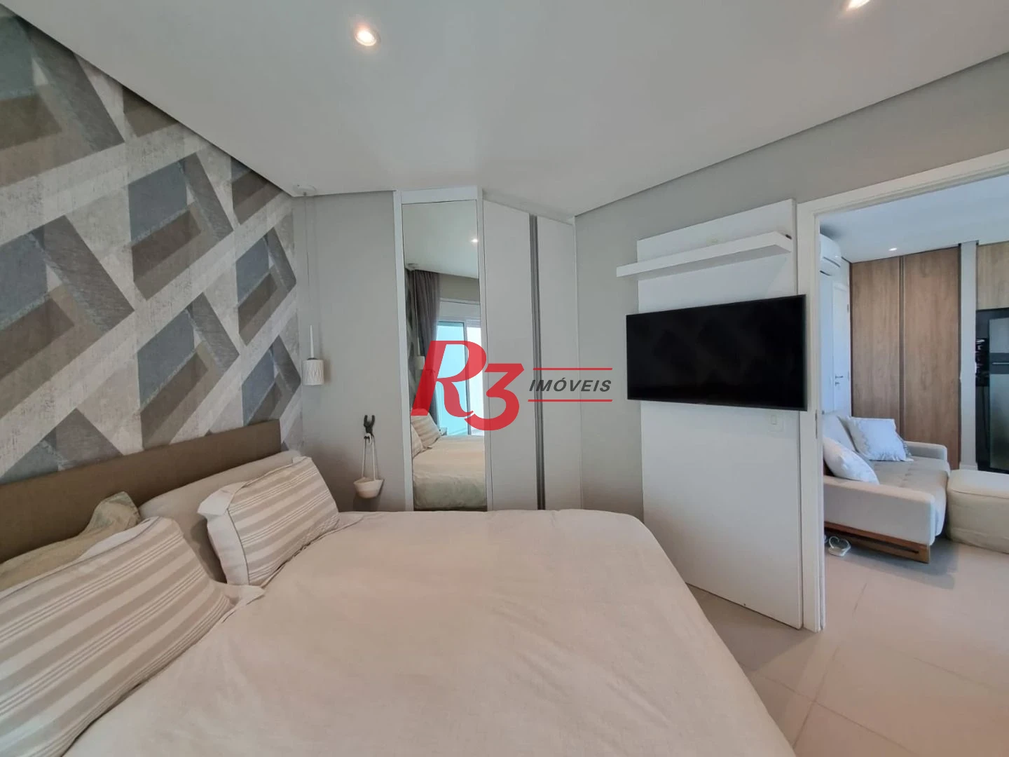 Porteira fechada! Excelente apto. no requisitado Estanconfor de 2 dorms, 68 m², à venda , com linda vista mar!! Oportunidade única!
