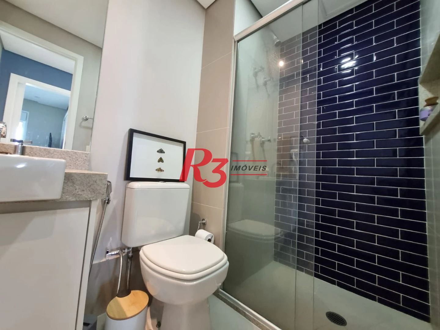 Porteira fechada! Excelente apto. no requisitado Estanconfor de 2 dorms, 68 m², à venda , com linda vista mar!! Oportunidade única!