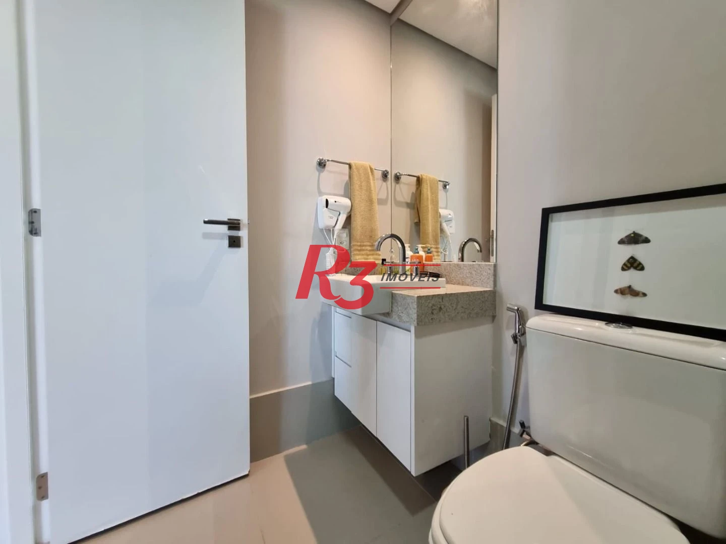 Porteira fechada! Excelente apto. no requisitado Estanconfor de 2 dorms, 68 m², à venda , com linda vista mar!! Oportunidade única!