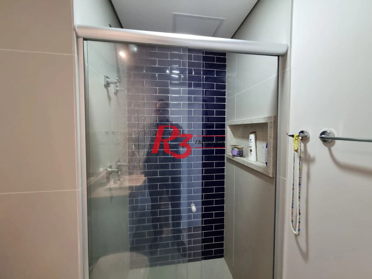 Porteira fechada! Excelente apto. no requisitado Estanconfor de 2 dorms, 68 m², à venda , com linda vista mar!! Oportunidade única!
