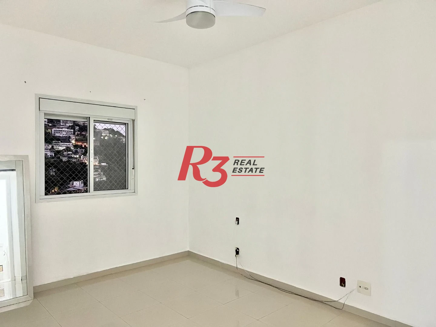 Apartamento com 2 dormitórios à venda, 77 m² por R$ 780.000,00 - José Menino - Santos/SP