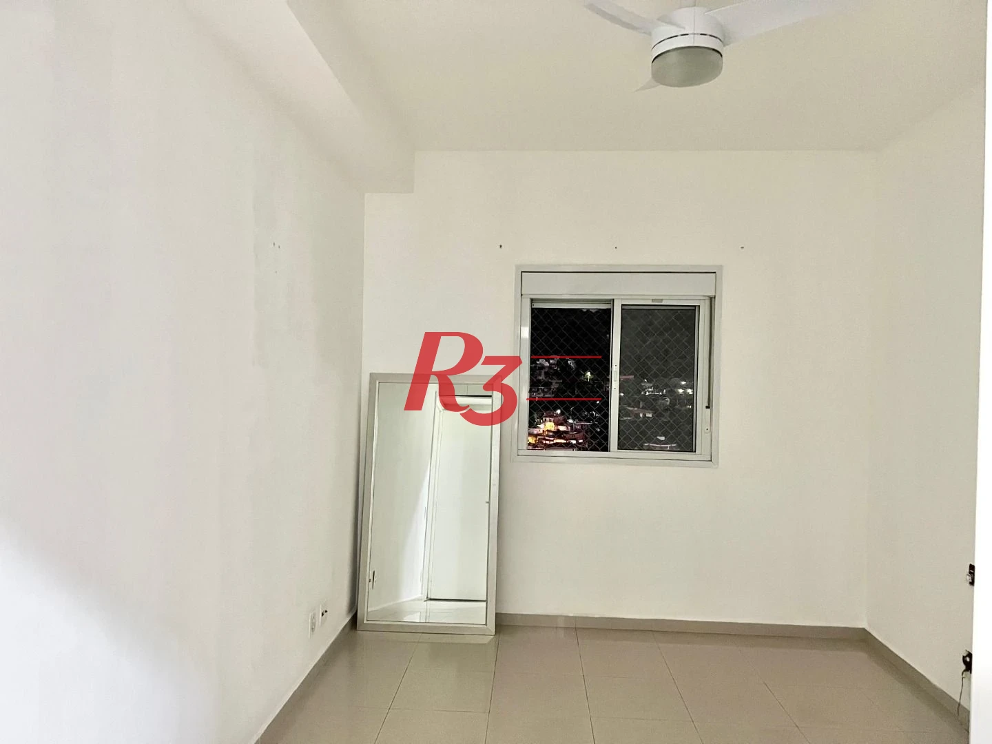 Apartamento com 2 dormitórios à venda, 77 m² por R$ 780.000,00 - José Menino - Santos/SP