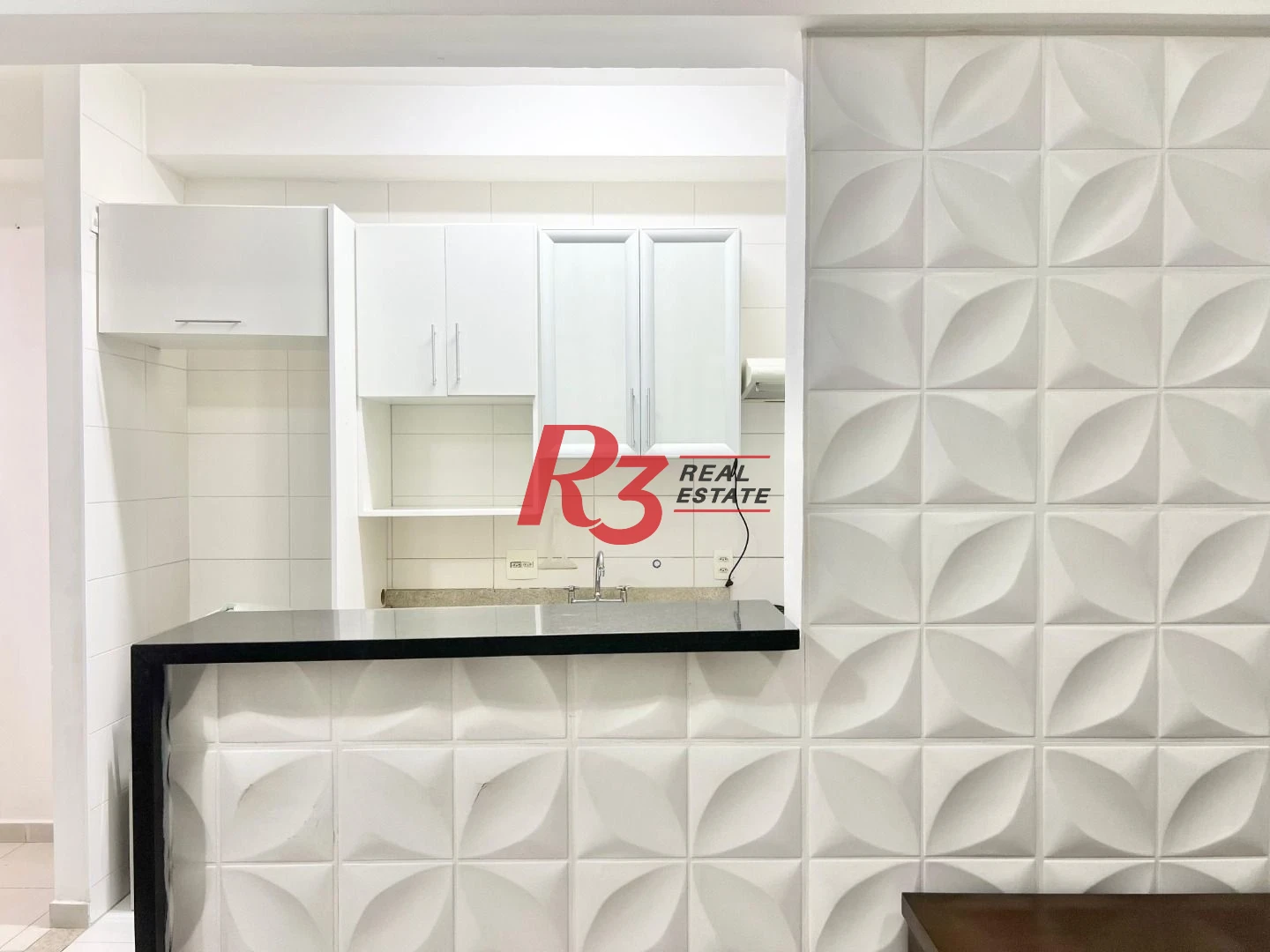 Apartamento com 2 dormitórios à venda, 77 m² por R$ 780.000,00 - José Menino - Santos/SP