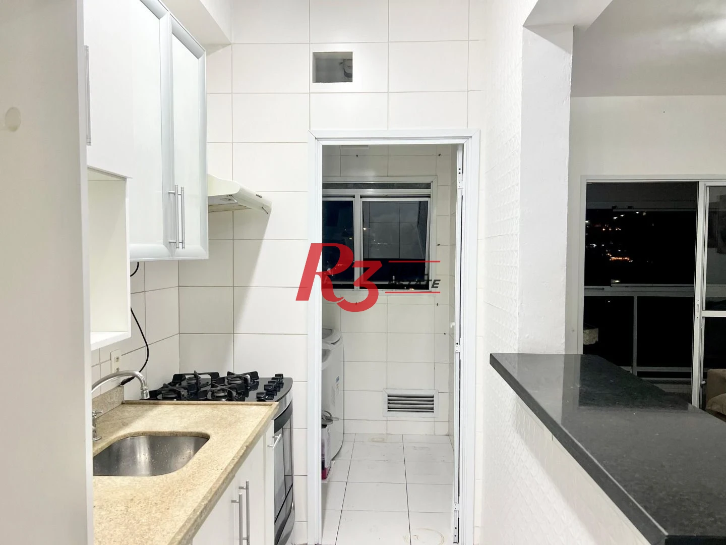 Apartamento com 2 dormitórios à venda, 77 m² por R$ 780.000,00 - José Menino - Santos/SP