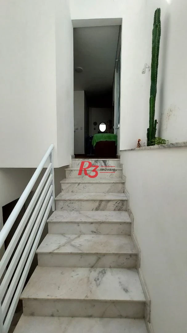 Sobrado à venda, 240 m² por R$ 1.200.000,00 - Jardim Independência - São Vicente/SP