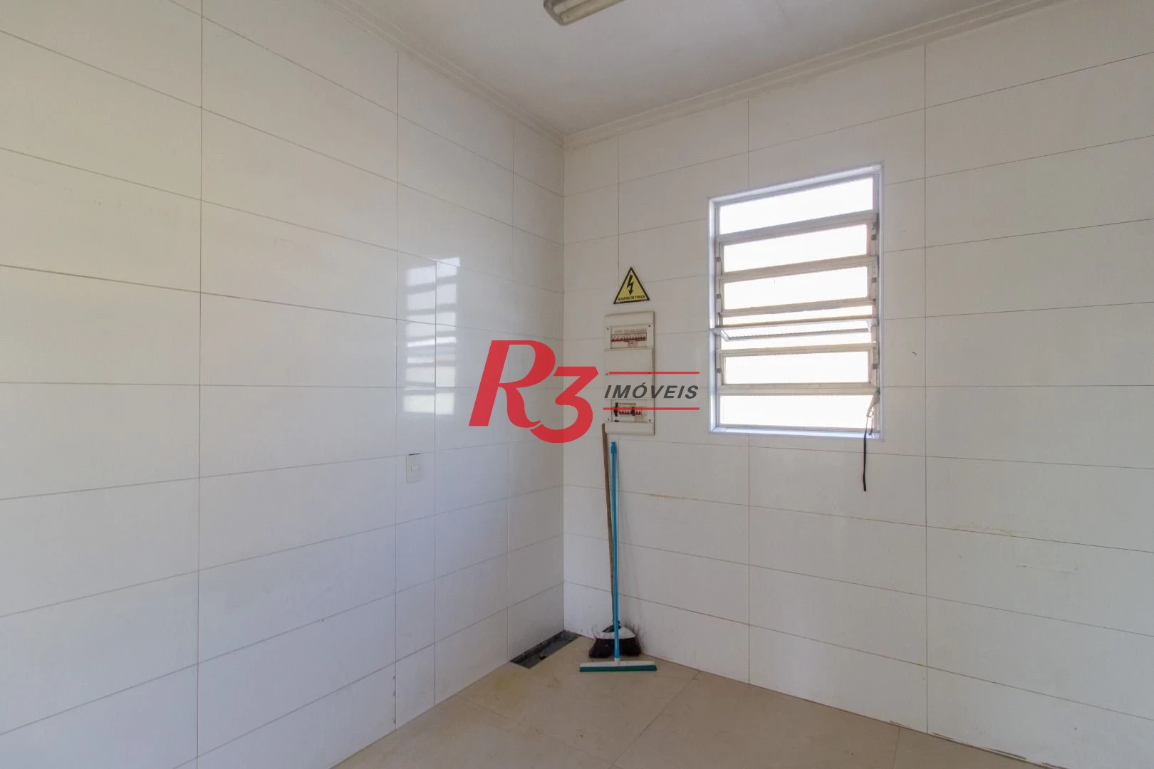 Casa para alugar, 323 m² por R$ 21.000,00/mês - Boqueirão - Santos/SP