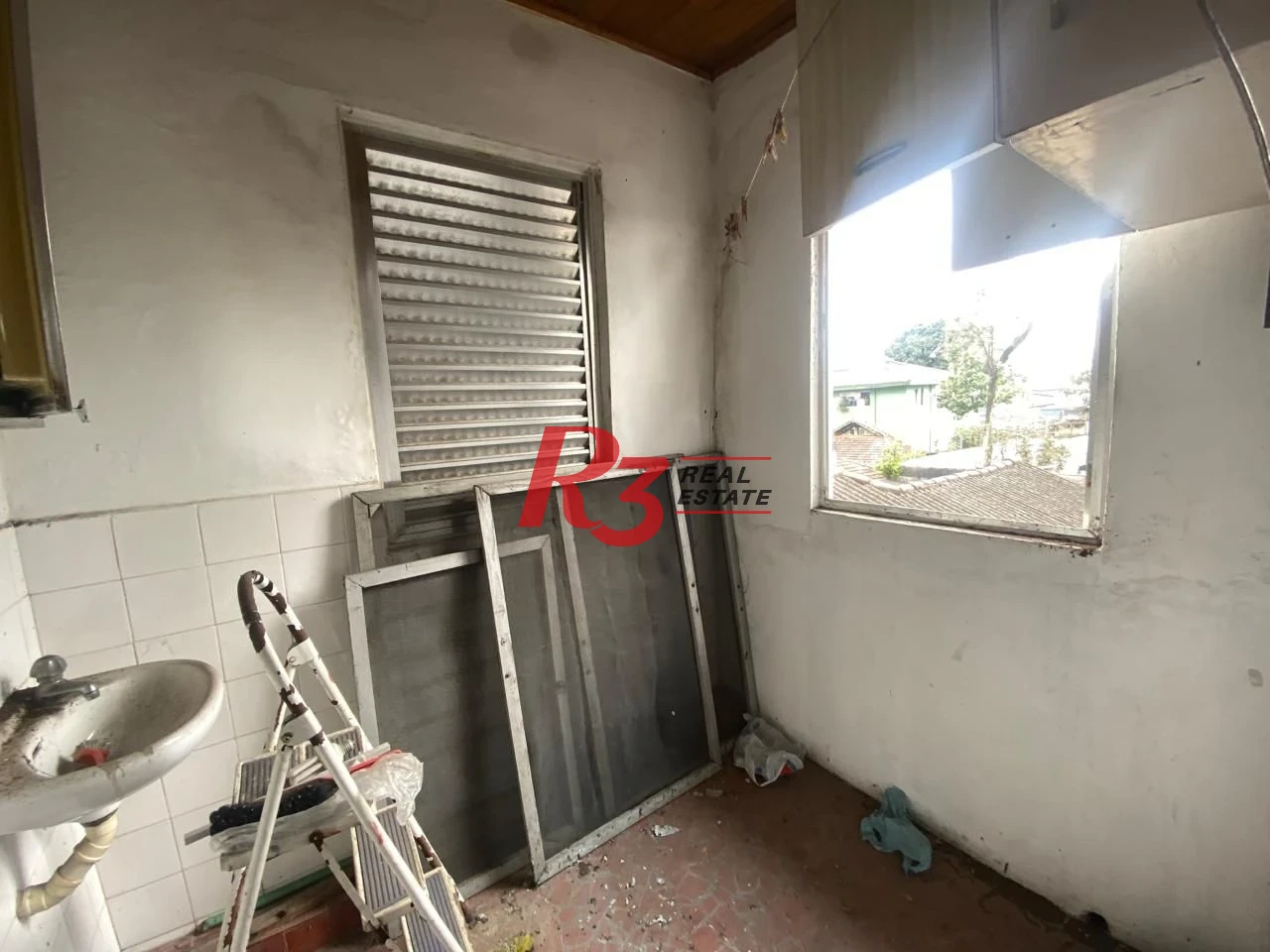 Sobrado para alugar, 219 m² por R$ 8.000,00/mês - Vila Matias - Santos/SP