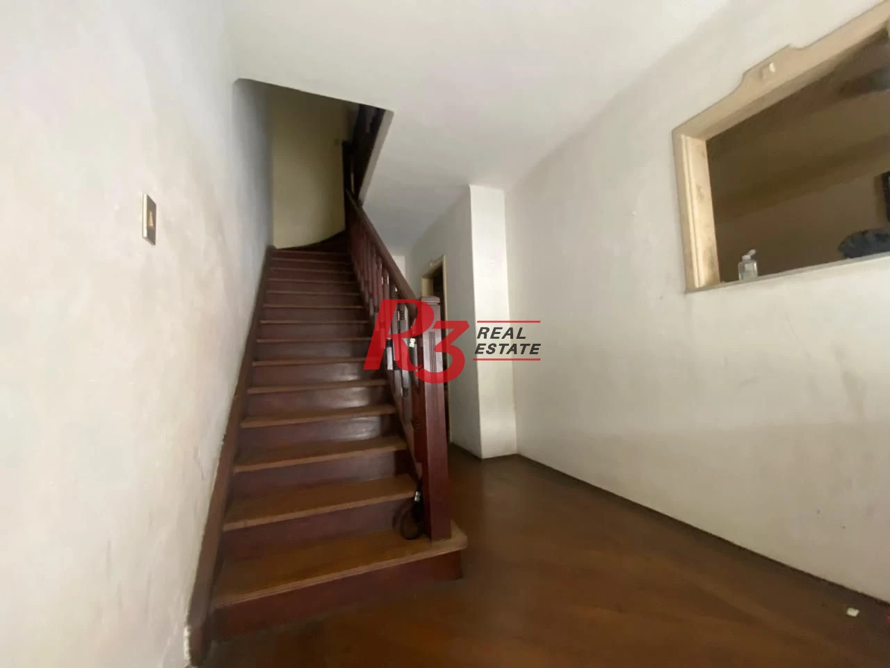 Sobrado para alugar, 219 m² por R$ 8.000,00/mês - Vila Matias - Santos/SP