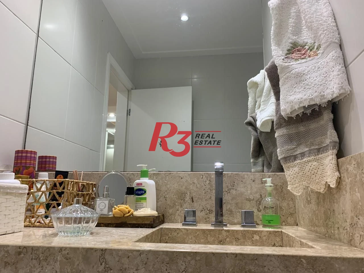 Apartamento para alugar, 181 m² por R$ 17.790,00/mês - Gonzaga - Santos/SP