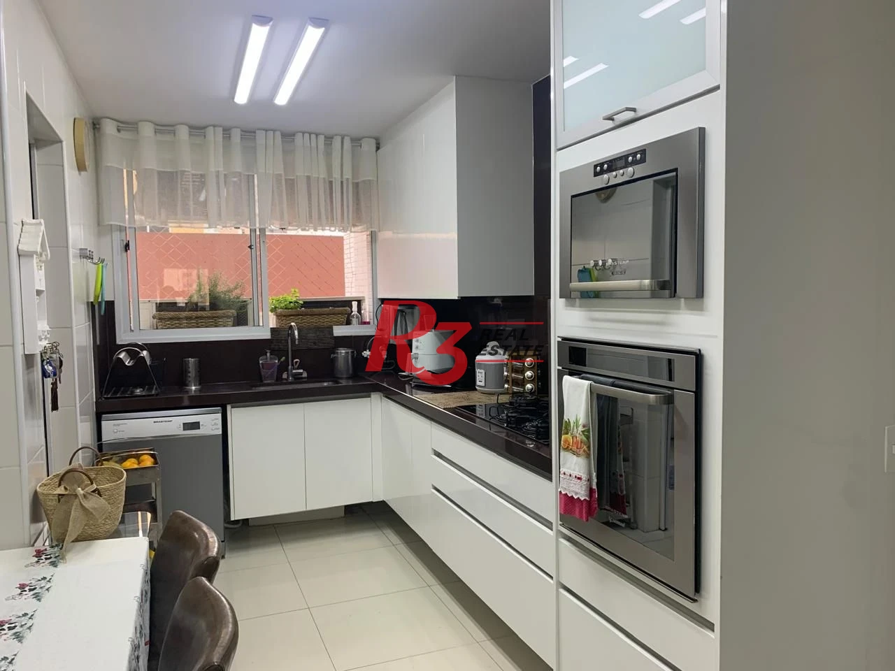 Apartamento para alugar, 181 m² por R$ 17.790,00/mês - Gonzaga - Santos/SP
