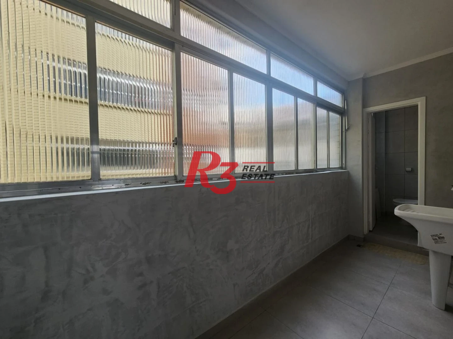 Apartamento com 3 dormitórios à venda, 121 m² por R$ 890.000,00 - Embaré - Santos/SP