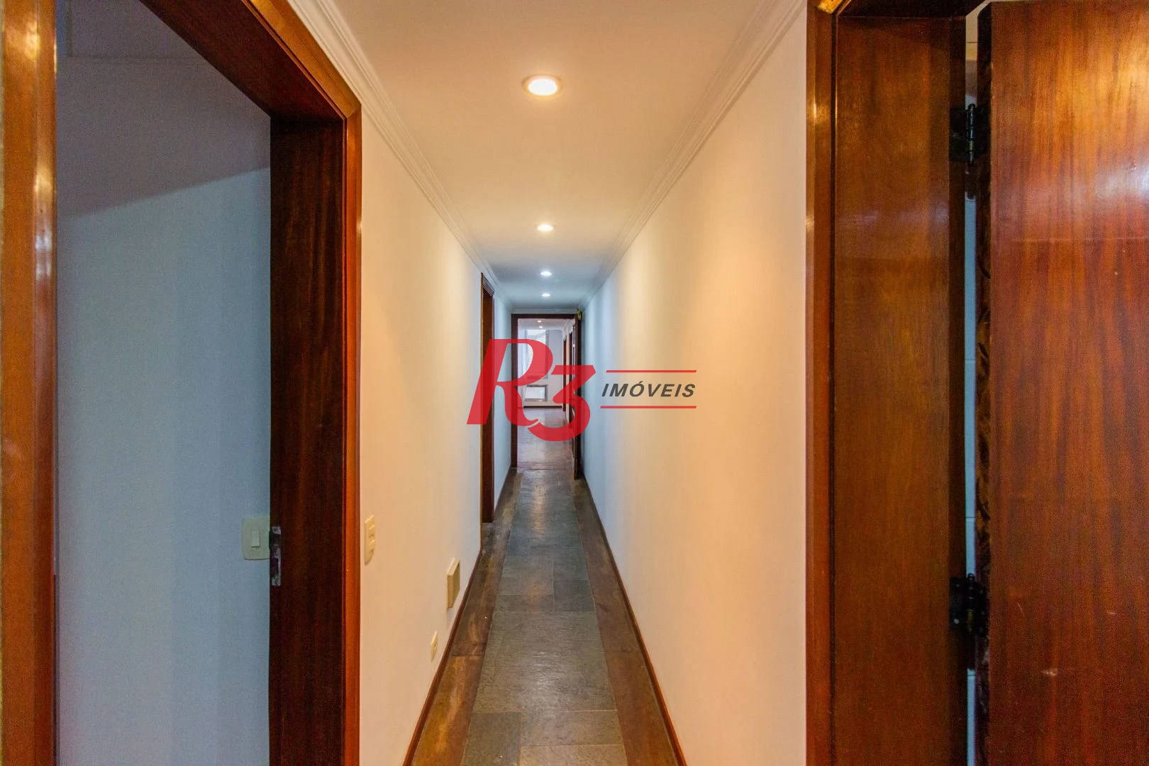 Apartamento à venda, 255 m² por R$ 850.000,00 - Gonzaga - Santos/SP