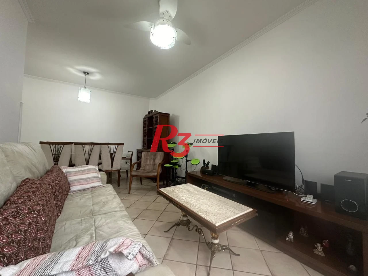 Apartamento com 2 dormitórios à venda, 120 m² por R$ 670.000,00 - Gonzaga - Santos/SP