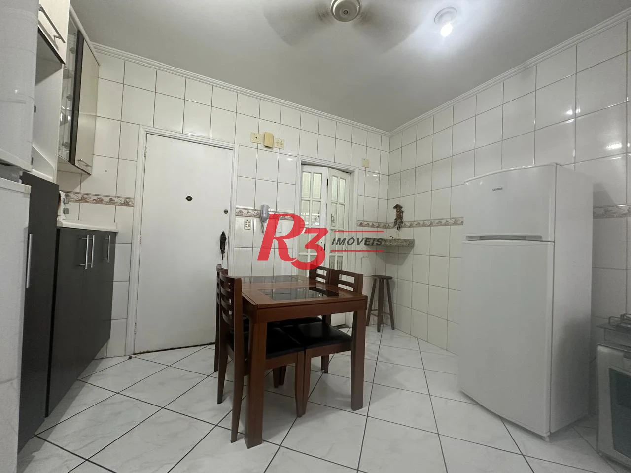 Apartamento com 2 dormitórios à venda, 120 m² por R$ 670.000,00 - Gonzaga - Santos/SP