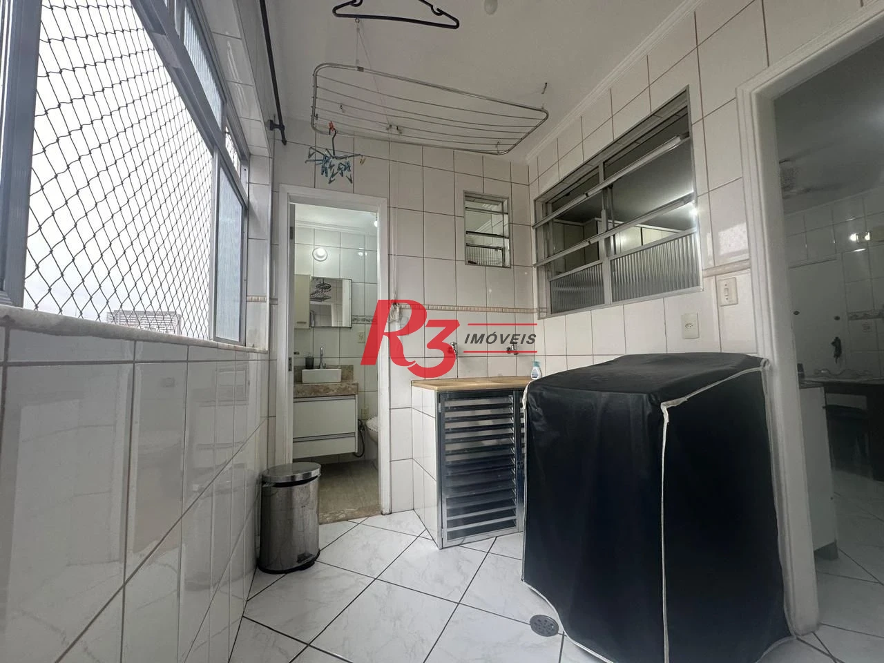 Apartamento com 2 dormitórios à venda, 120 m² por R$ 670.000,00 - Gonzaga - Santos/SP