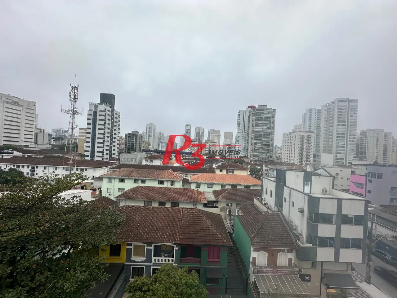 Apartamento com 2 dormitórios à venda, 120 m² por R$ 670.000,00 - Gonzaga - Santos/SP