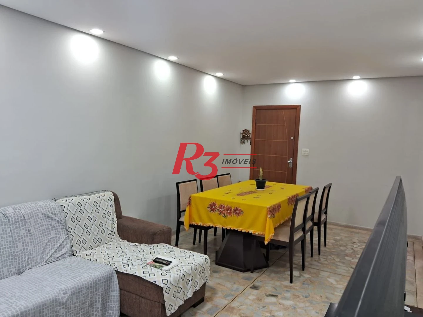 Apartamento com 2 dormitórios à venda, 82 m² por R$ 450.000,00 - Embaré - Santos/SP