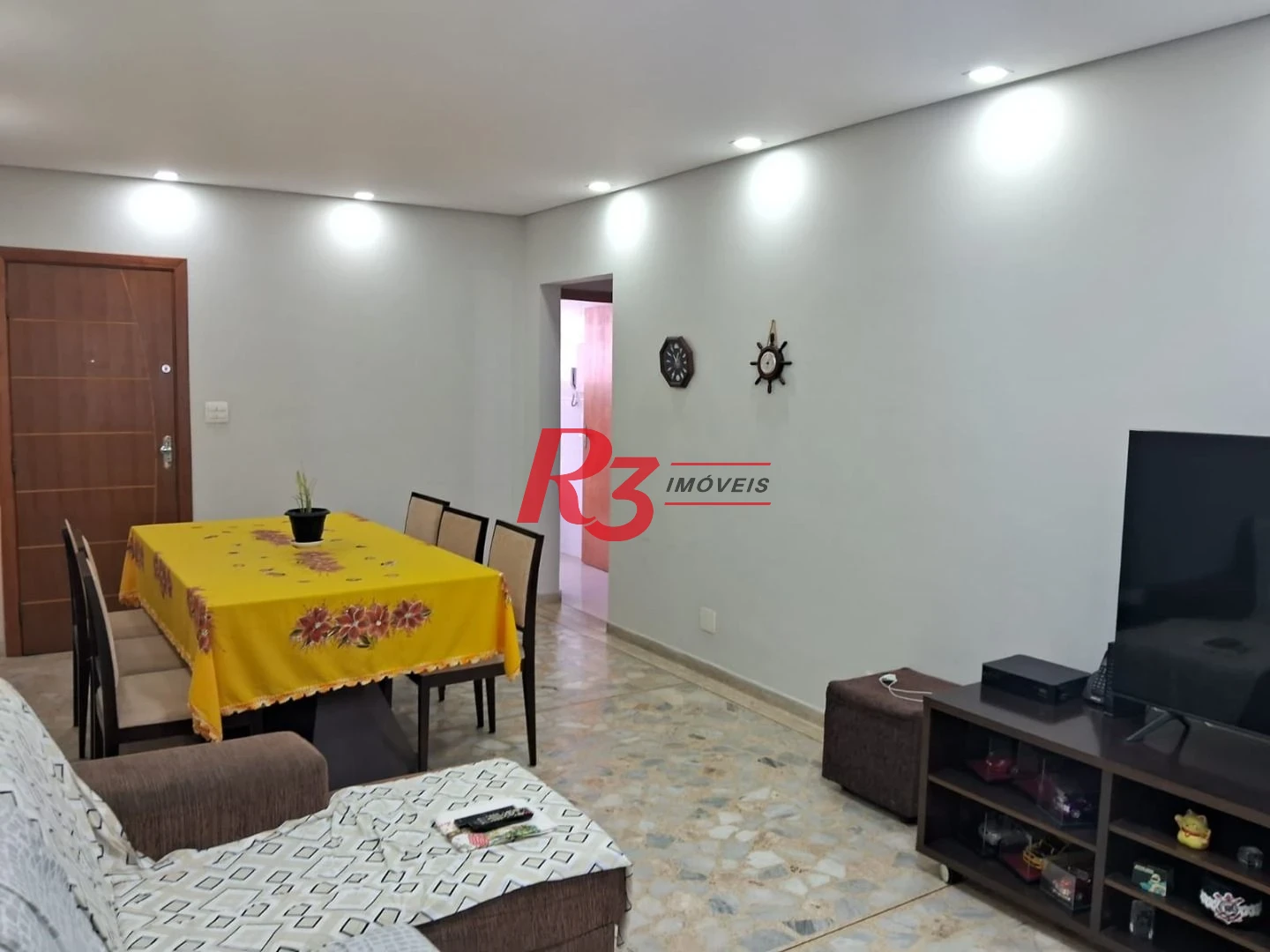 Apartamento com 2 dormitórios à venda, 82 m² por R$ 450.000,00 - Embaré - Santos/SP