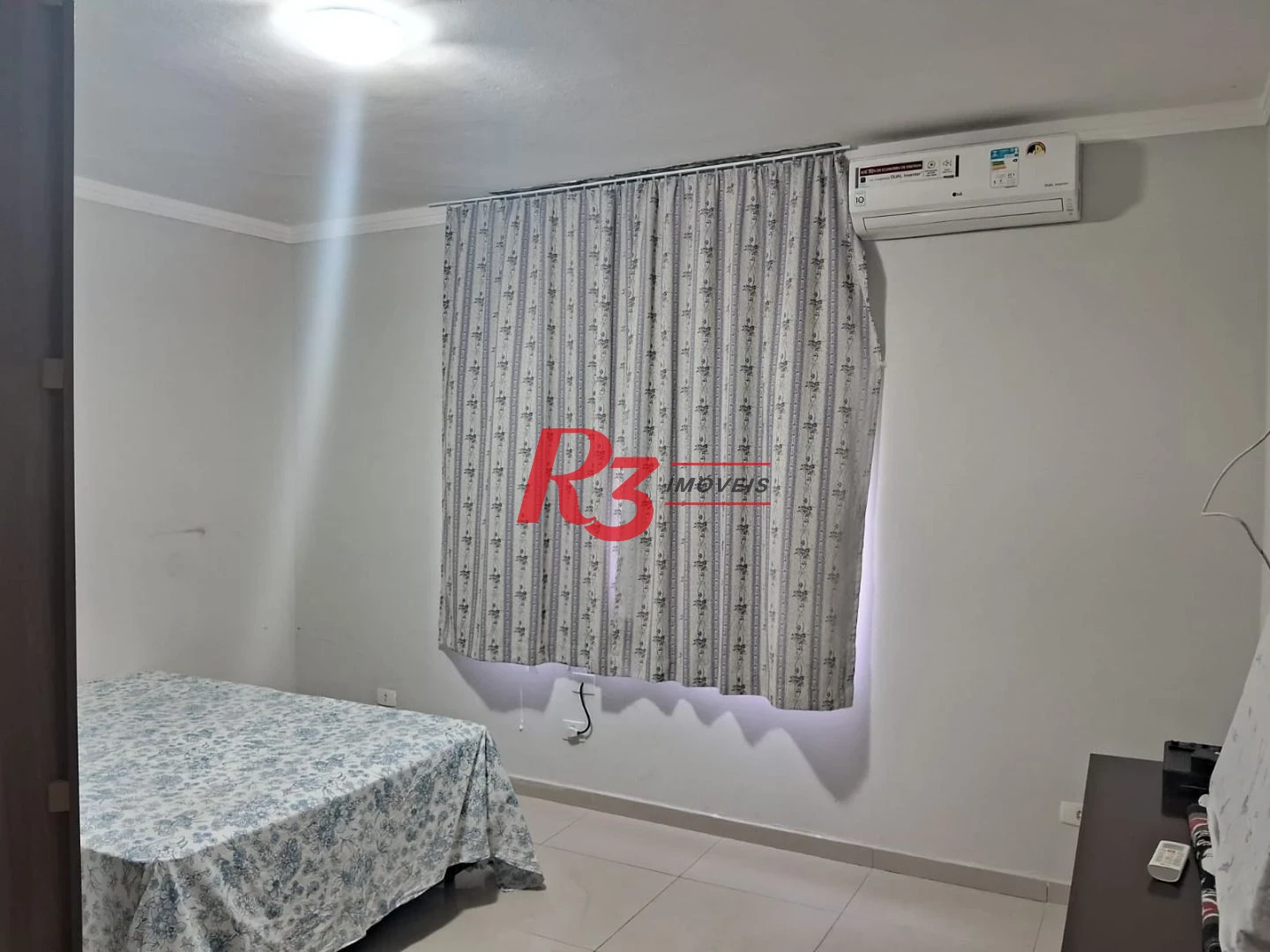 Apartamento com 2 dormitórios à venda, 82 m² por R$ 450.000,00 - Embaré - Santos/SP