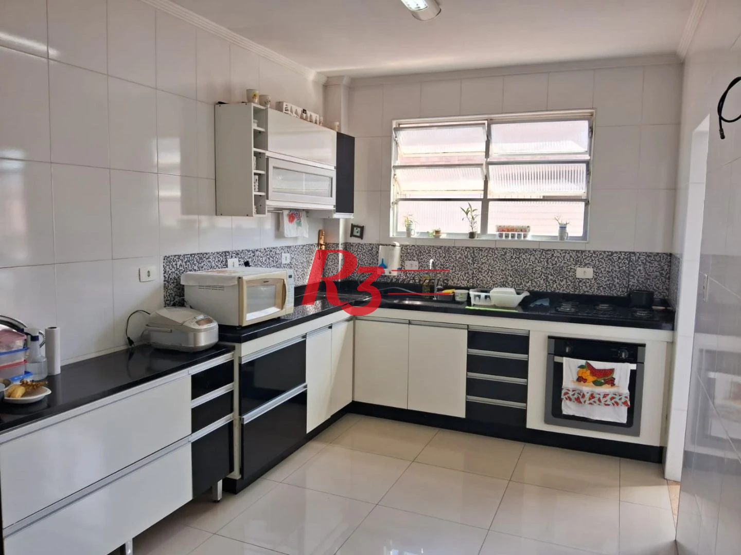 Apartamento com 2 dormitórios à venda, 82 m² por R$ 450.000,00 - Embaré - Santos/SP