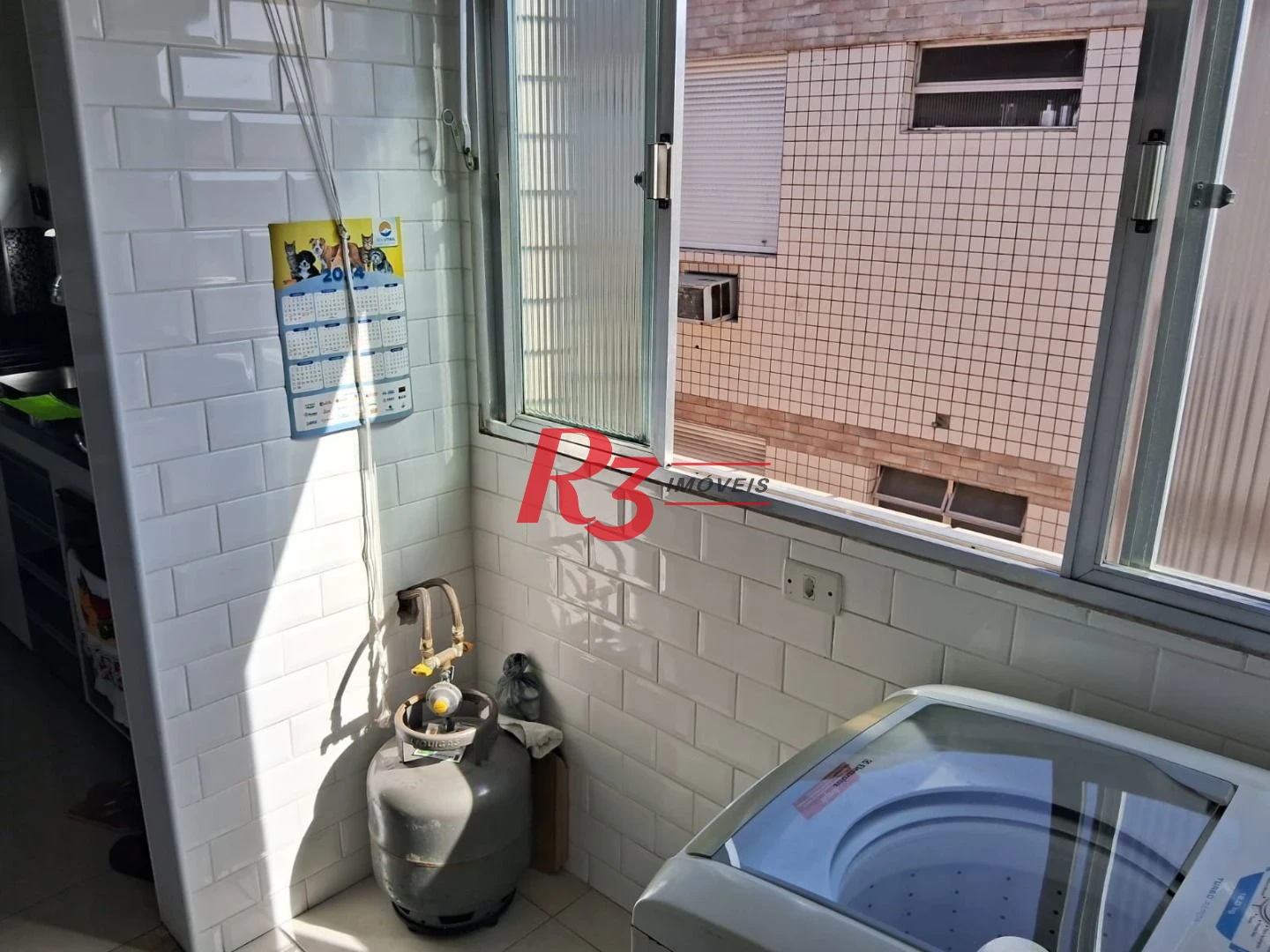 Apartamento com 2 dormitórios à venda, 82 m² por R$ 450.000,00 - Embaré - Santos/SP