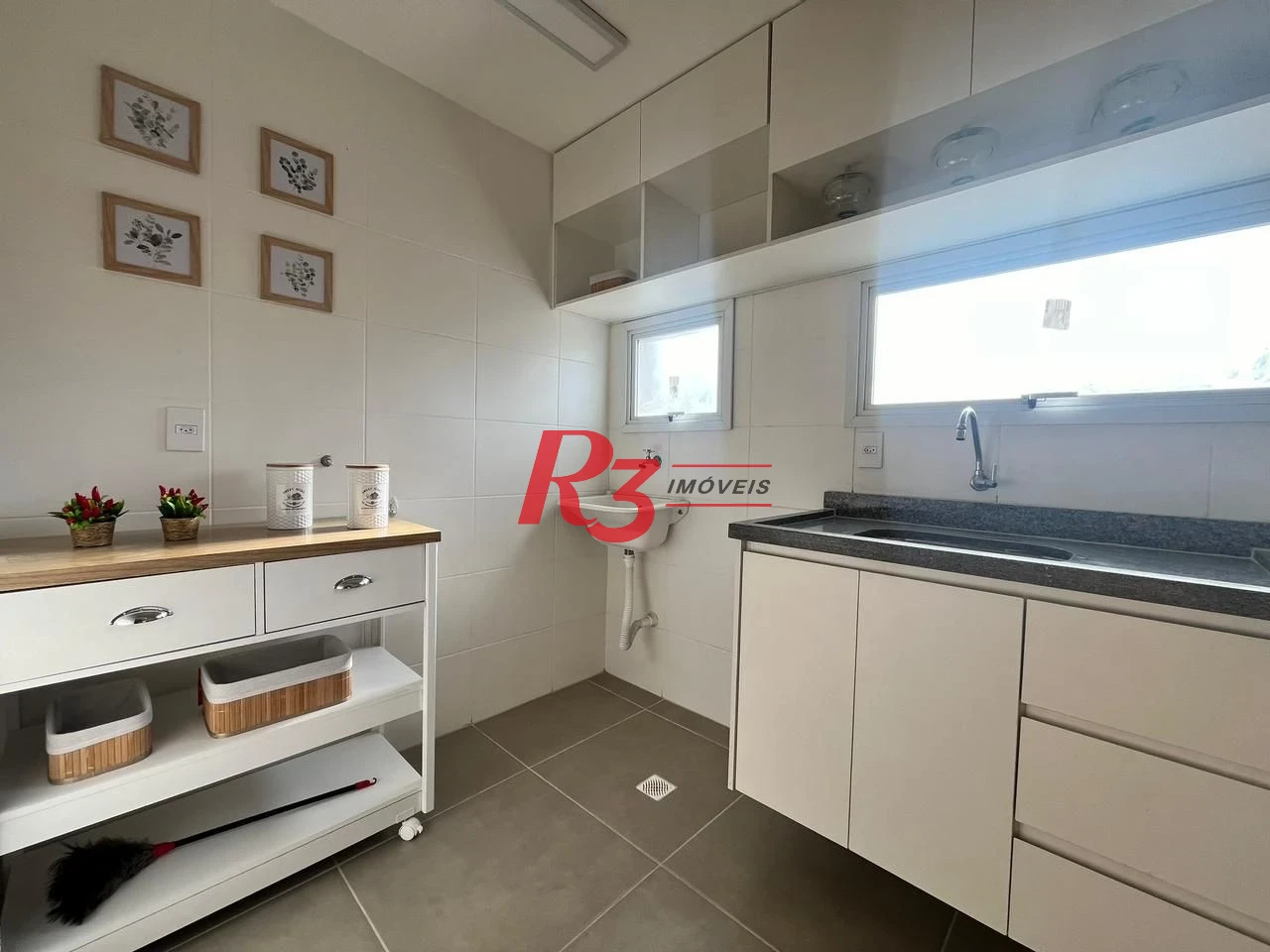 Apartamento Novo de 2 Dormitórios no Estuário - Santos, Próximo ao Canal 6