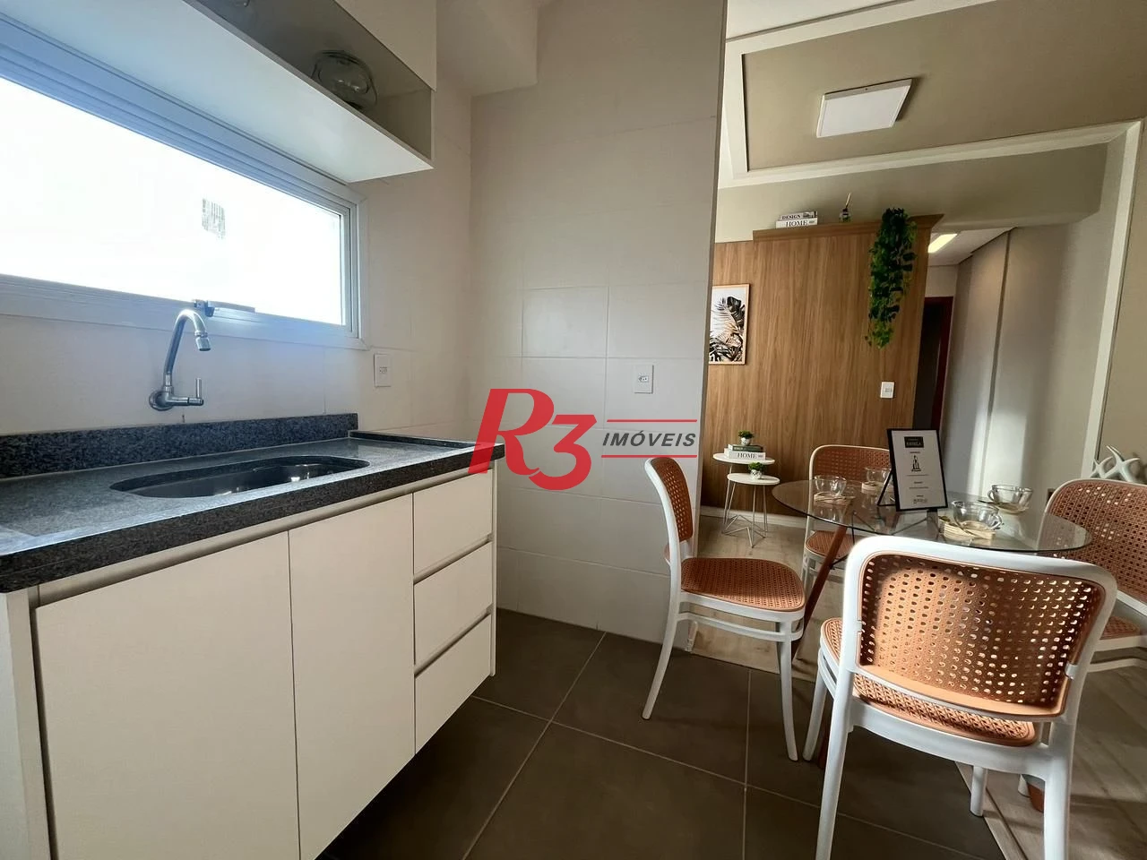 Apartamento Novo de 2 Dormitórios no Estuário - Santos, Próximo ao Canal 6