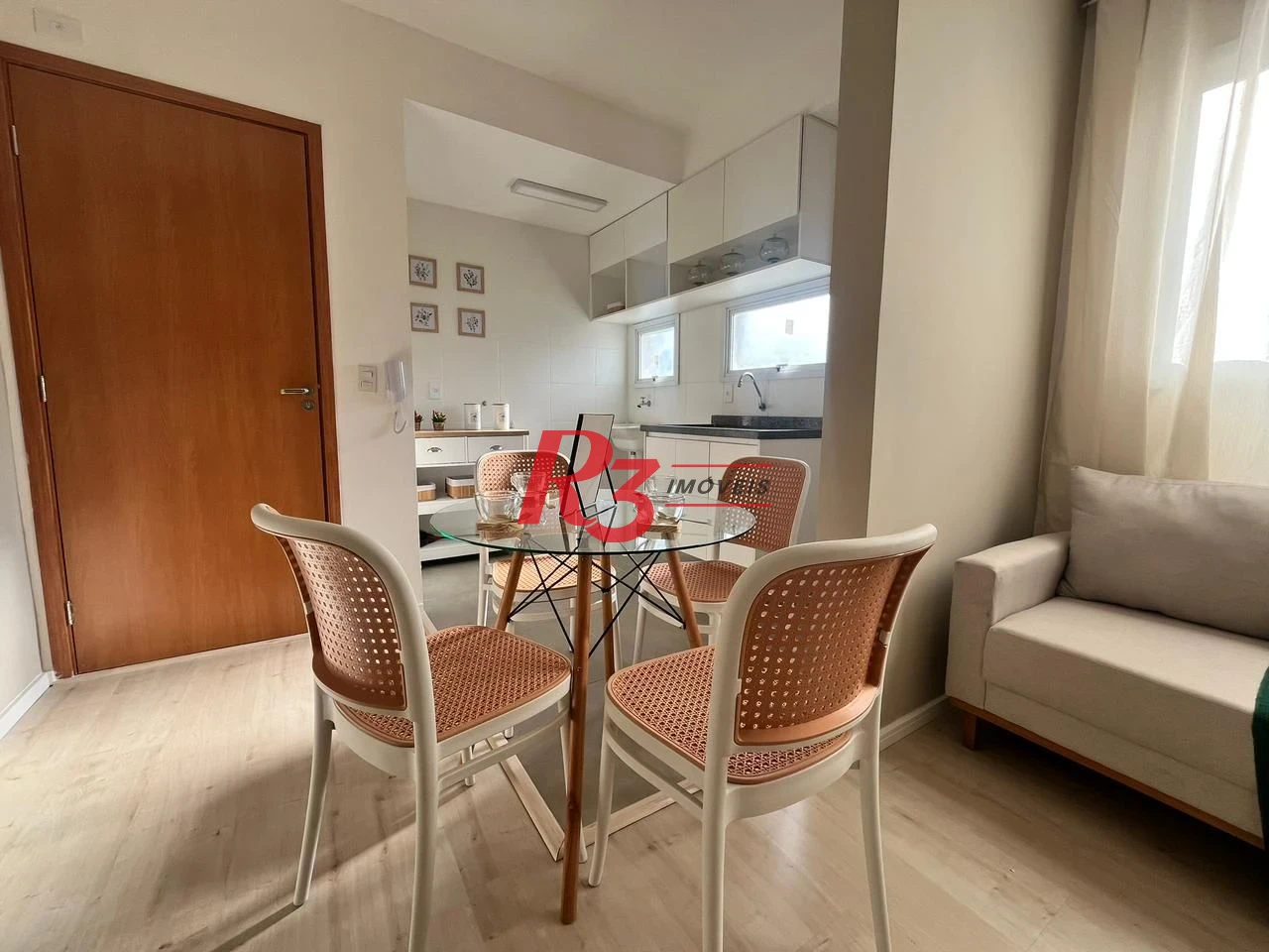 Apartamento Novo de 2 Dormitórios no Estuário - Santos, Próximo ao Canal 6
