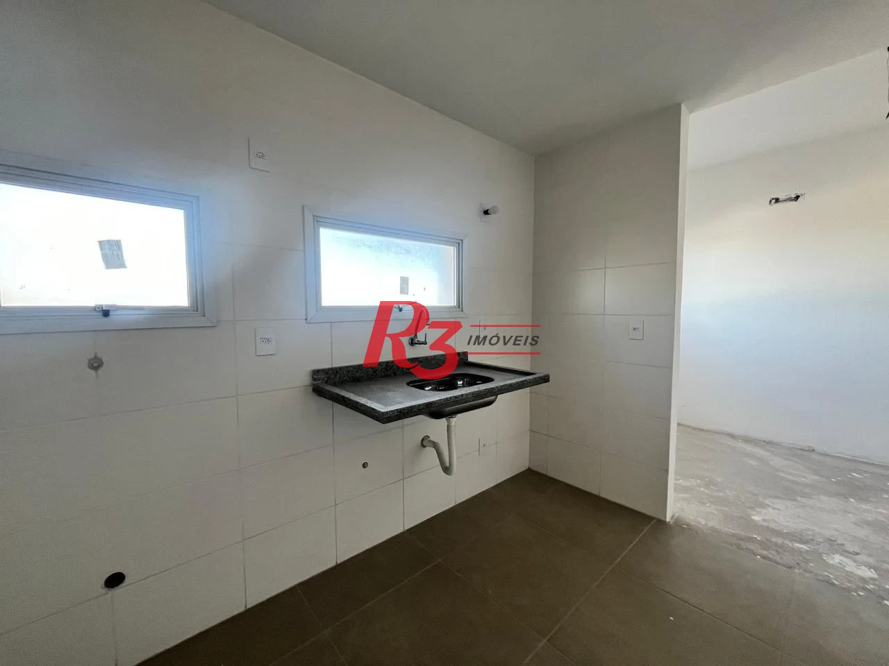 Apartamento com 2 dormitórios à venda, 41 m² por R$ 350.000,00 - Estuário - Santos/SP