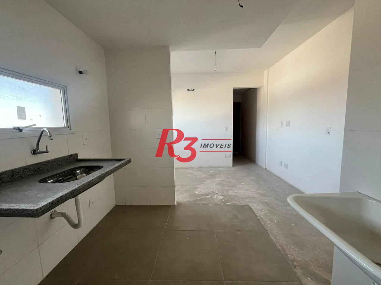 Apartamento com 2 dormitórios à venda, 41 m² por R$ 350.000,00 - Estuário - Santos/SP