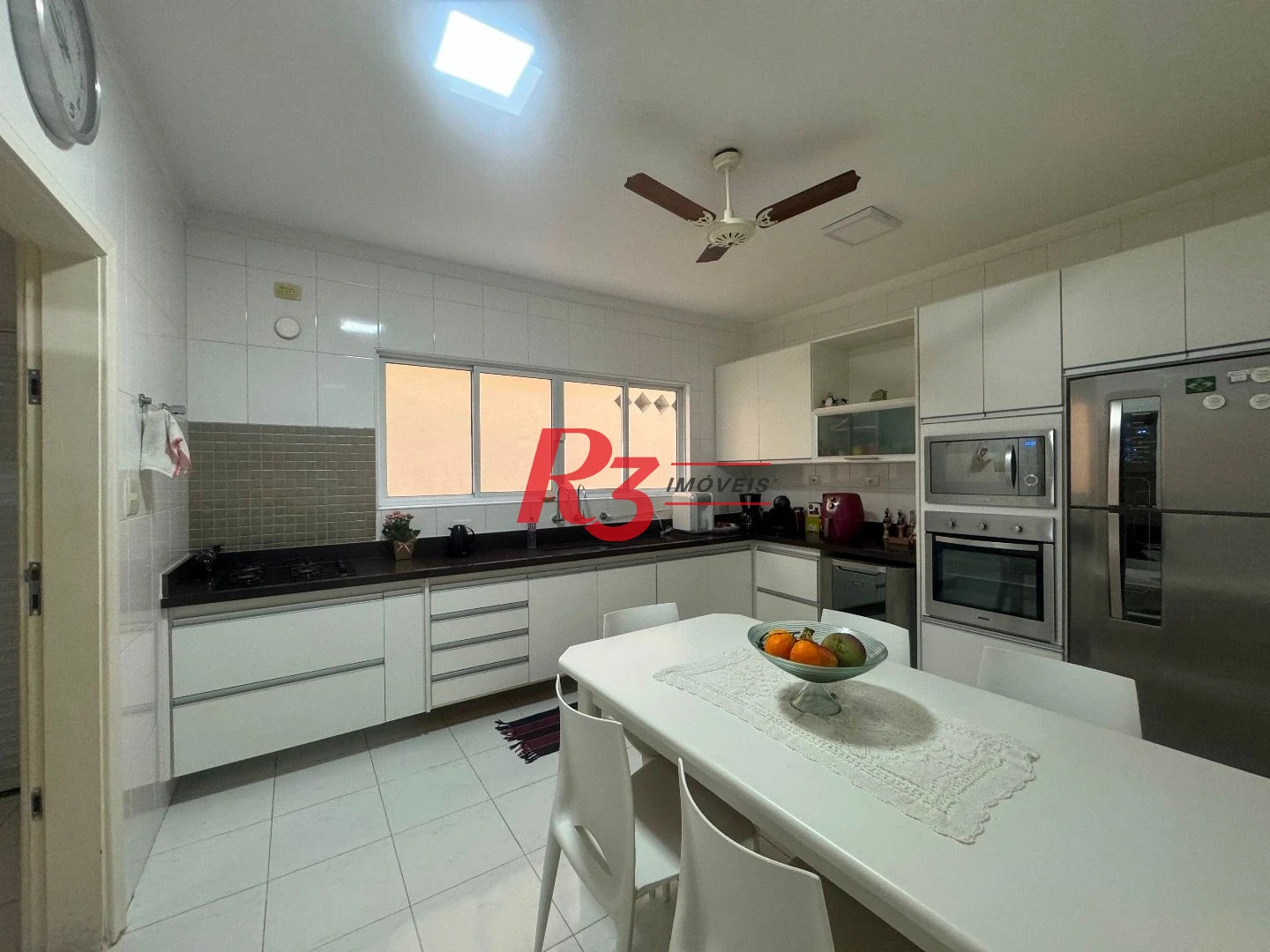 Casa com 4 dormitórios à venda, 170 m² por R$ 1.395.000,00 - Campo Grande - Santos/SP