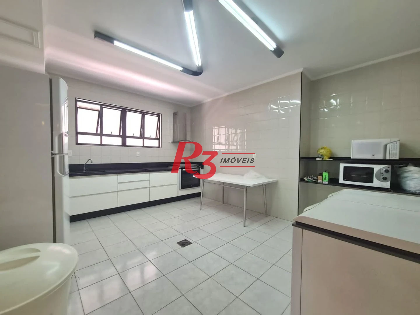 Apartamento com 3 dormitórios à venda, 154 m² por R$ 1.240.000,00 - Ponta da Praia - Santos/SP