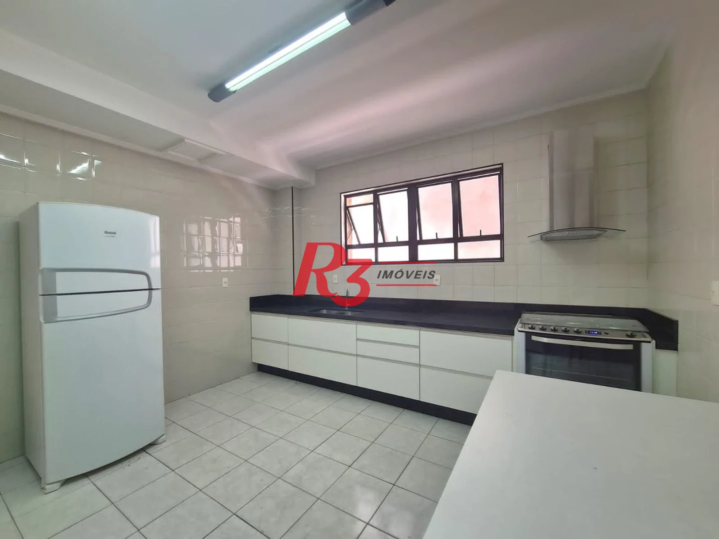 Apartamento com 3 dormitórios à venda, 154 m² por R$ 1.240.000,00 - Ponta da Praia - Santos/SP