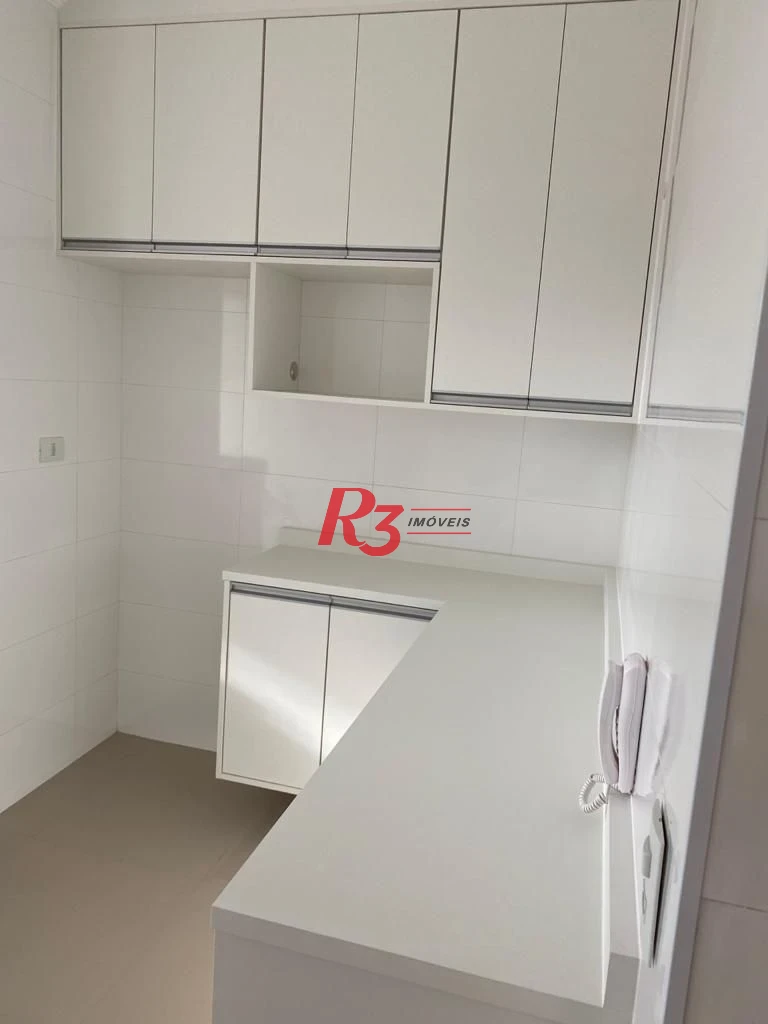 Apartamento de 67m2 todo reformado com 2 vagas de garagem!