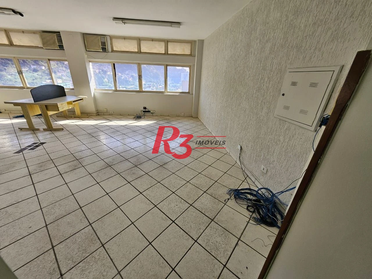 Sala para alugar, 110 m² - Centro - Santos/SP