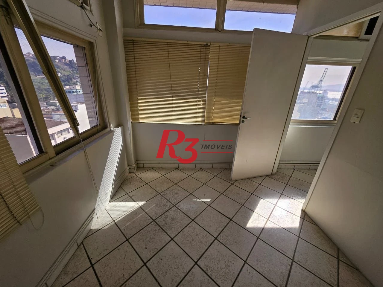 Sala para alugar, 110 m² - Centro - Santos/SP