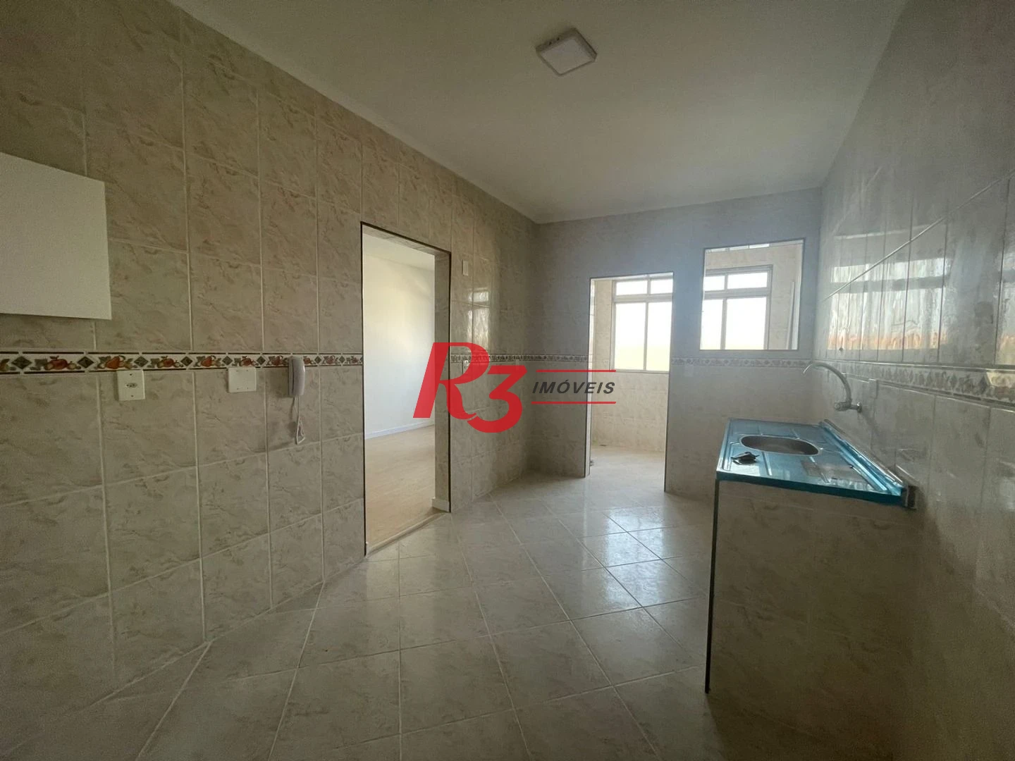 Apartamento com 2 dormitórios à venda, 76 m² por R$ 350.000,00 - Estuário - Santos/SP