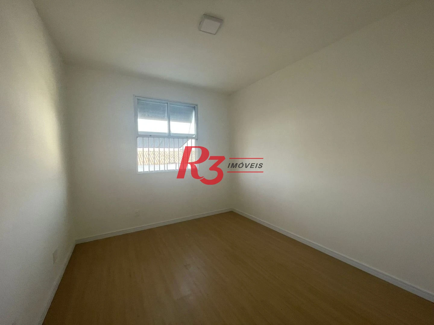 Apartamento com 2 dormitórios à venda, 76 m² por R$ 350.000,00 - Estuário - Santos/SP