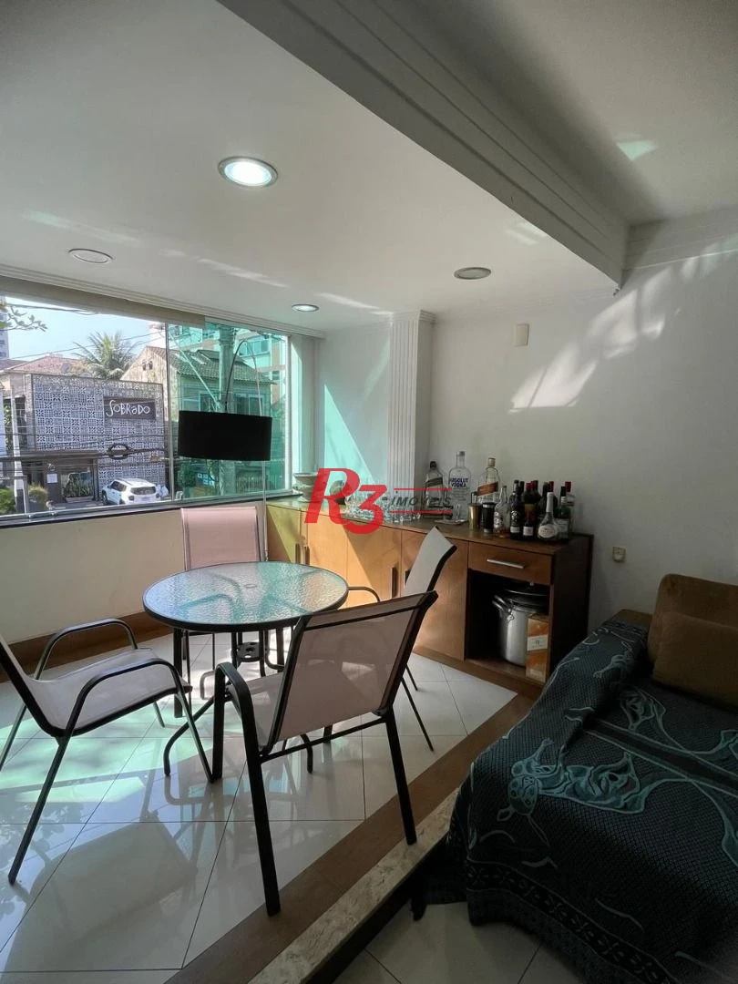 Boqueirão - 1 vaga  - Apartartamento de 2 dormitórios( atualmente revertido para 1 ) totalmente reformado - com planejados e churrasqueira