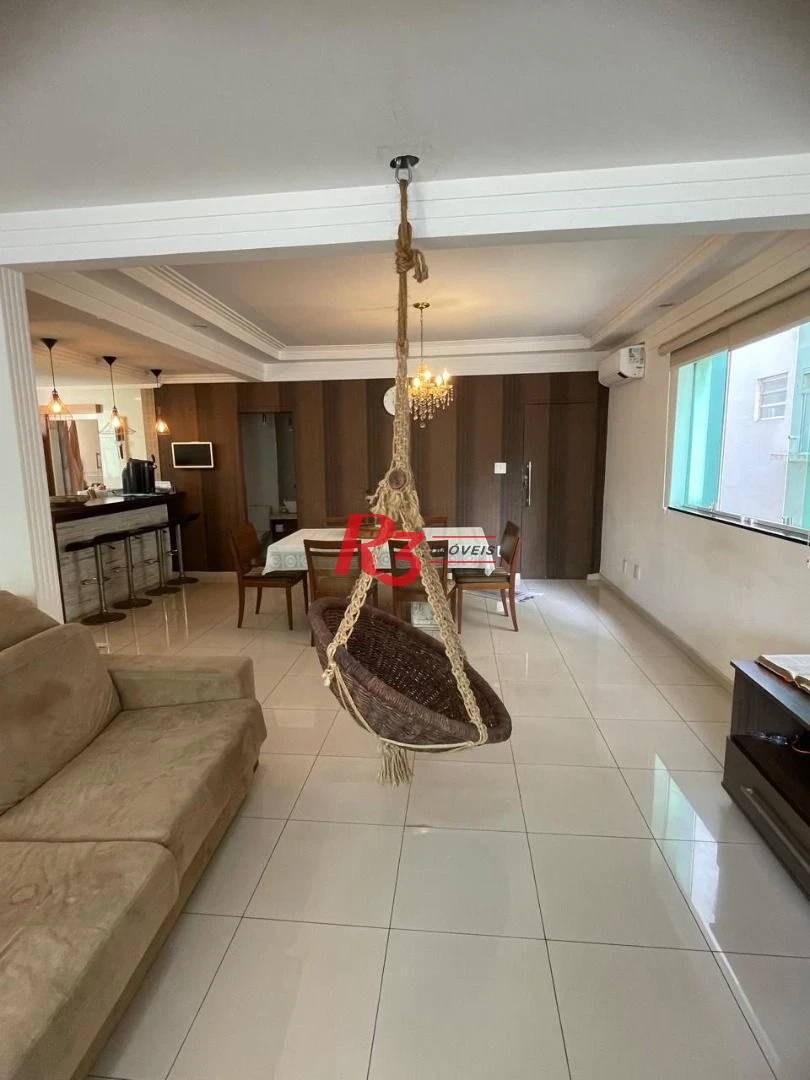 Boqueirão - 1 vaga  - Apartartamento de 2 dormitórios( atualmente revertido para 1 ) totalmente reformado - com planejados e churrasqueira