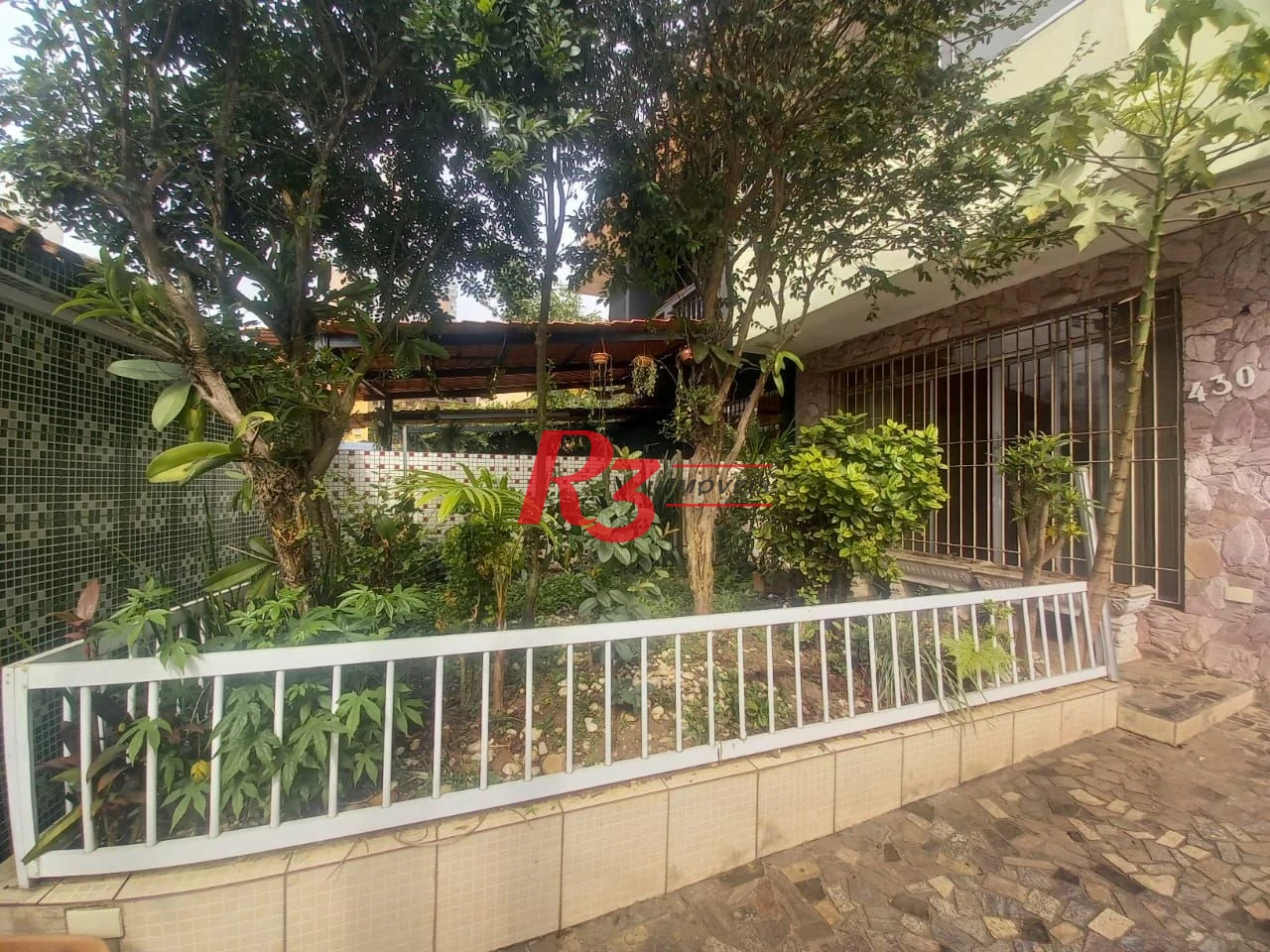 Sobrado para alugar, 227 m² por R$ 12.000,00/mês - Boqueirão - Santos/SP